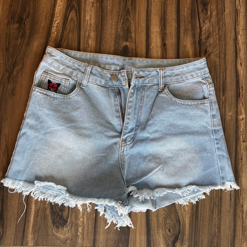 NWOT Shein Butterfly Jean Shorts
